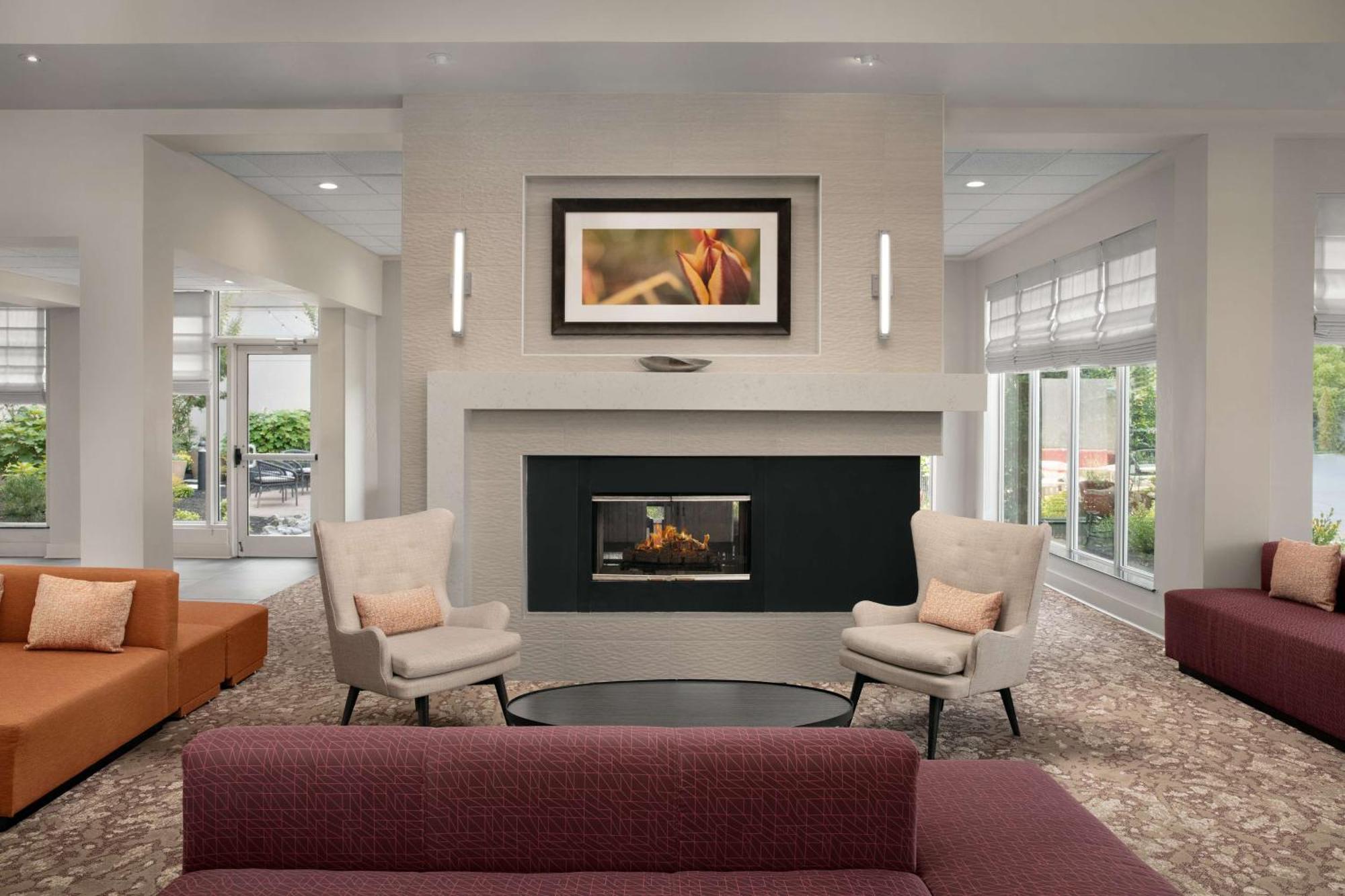 Hilton Garden Inn Philadelphia-Fort Washington Exterior foto